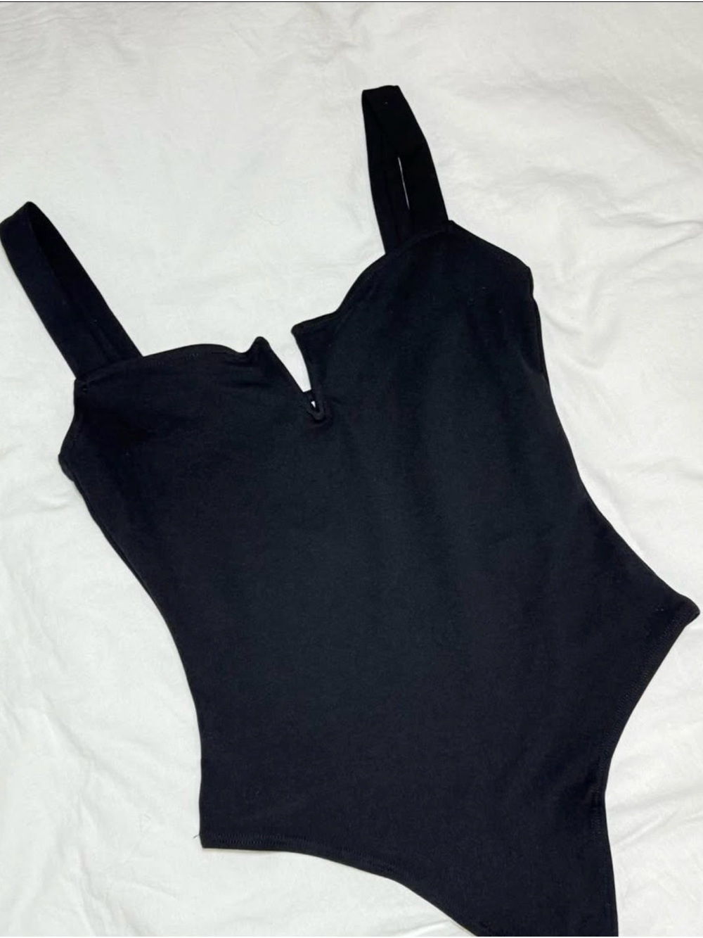 Babaton ‘Notch’ Bodysuit Black